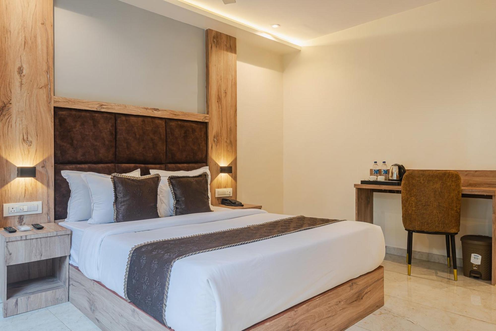 Hotel Silver Park Mumbai